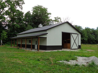 ELEGANT HORSE BARN IN A NATURAL SETTING